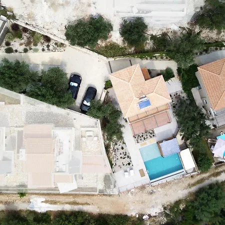 Euphoria Villas - Gaia & Aura *